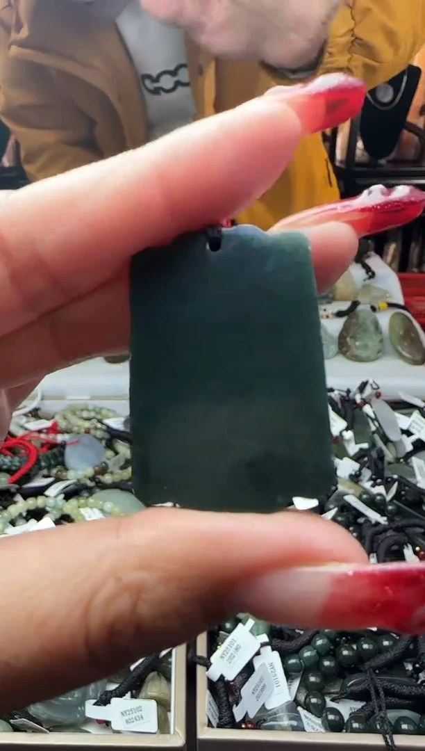 颈饰未镶嵌和田玉和田玉吊坠34