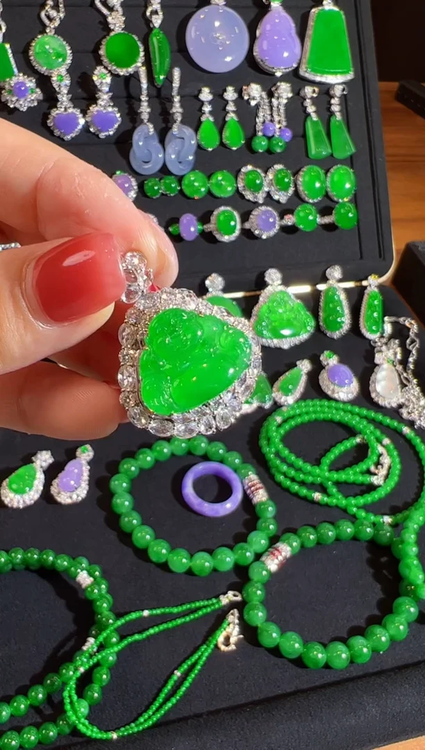 吊坠(不含链)18K金镶嵌翡翠佛公吊坠