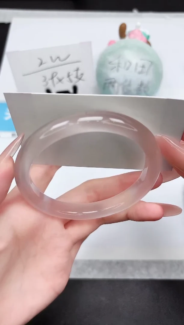 石英质玉手镯未镶嵌179-64.4