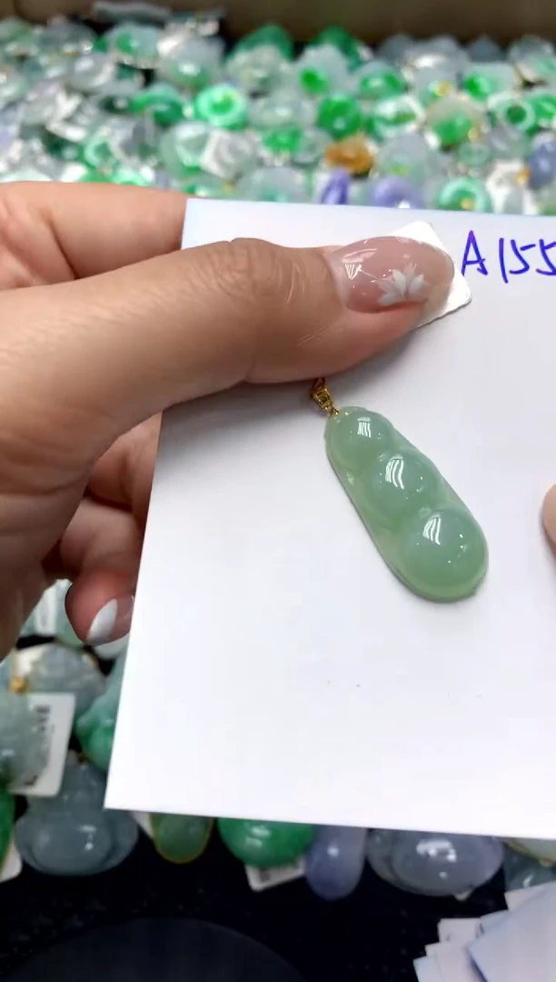 【闪购商品】翡翠颈饰18K金镶嵌111111111111111111