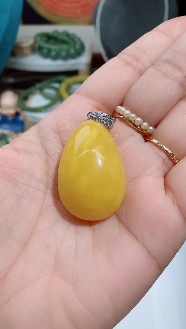 银S925镶嵌吊坠(不含链)蜜蜡400一个6688的