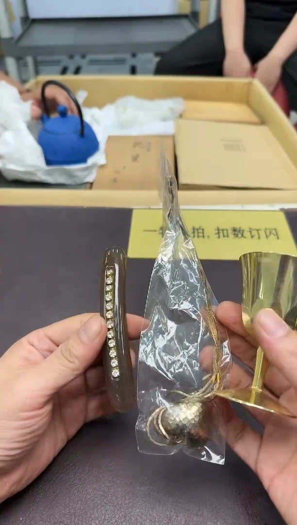 手工艺品琉璃?****?173