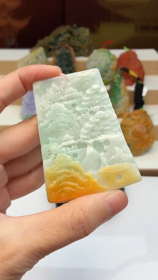 颈饰未镶嵌翡翠牌子