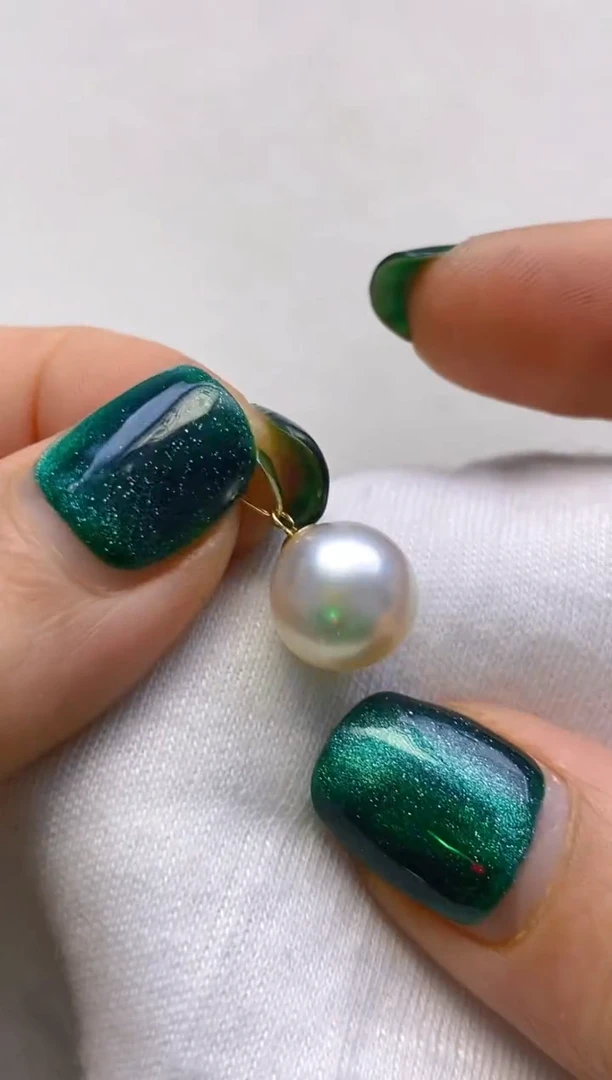 18K金镶嵌海水珍珠吊坠62 10-11mm