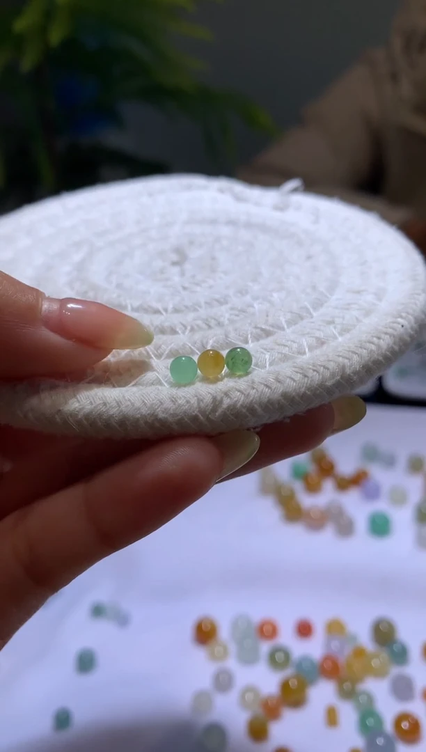 【闪购商品】定制翡翠未镶嵌4.3珠子