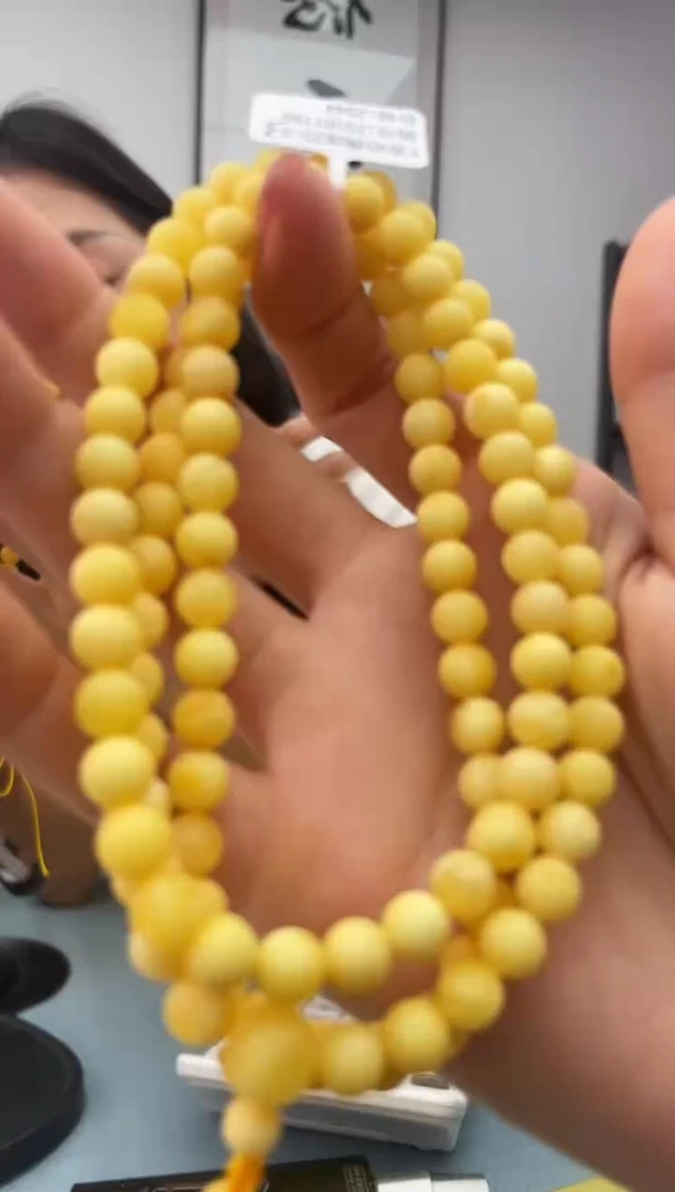 未镶嵌蜜蜡珠宝奇石假一罚十，022.6+微瑕多样性发一件