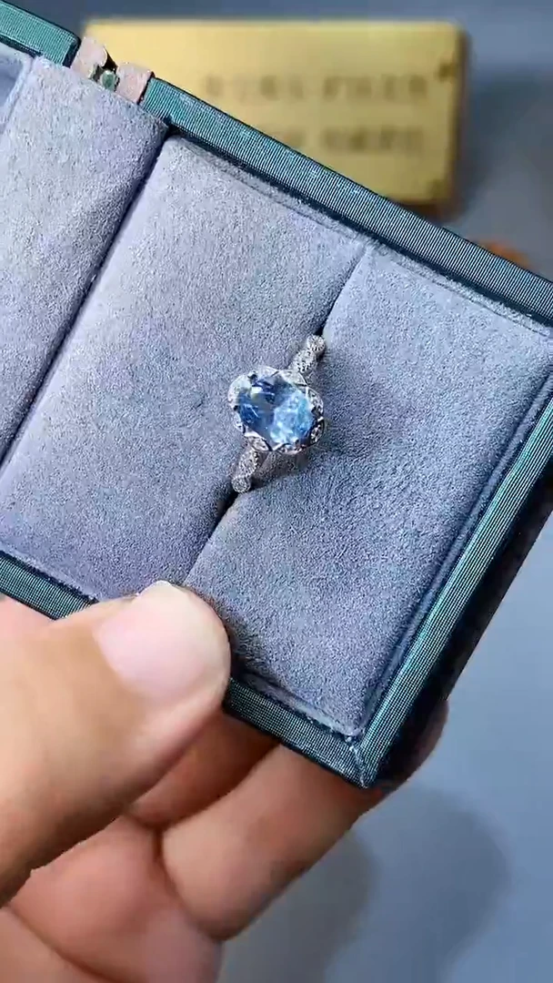【闪购商品】海蓝宝石戒指银S925镶嵌35