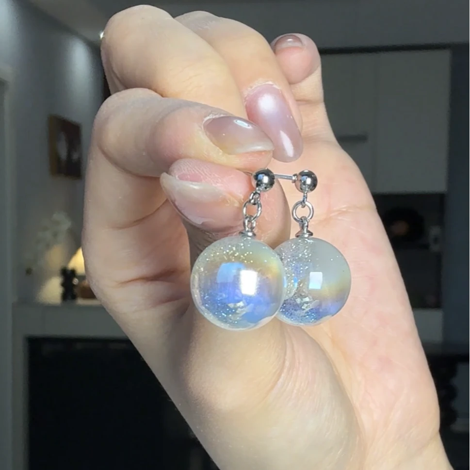 合金树脂耳饰 梦幻炫彩蓝色珠珠耳钉小众优雅时尚精致百搭耳饰