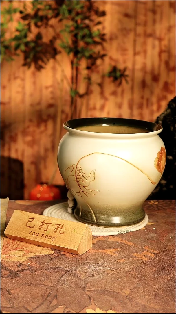 陶瓷2-462高度21口径21已打孔误差2