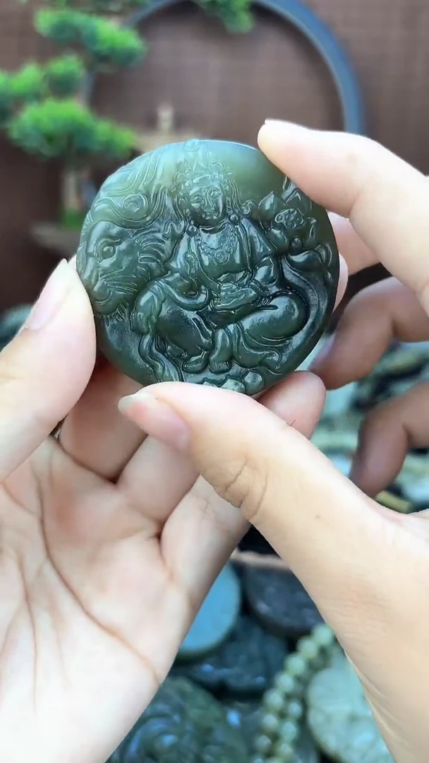 和田玉未镶嵌颈饰1