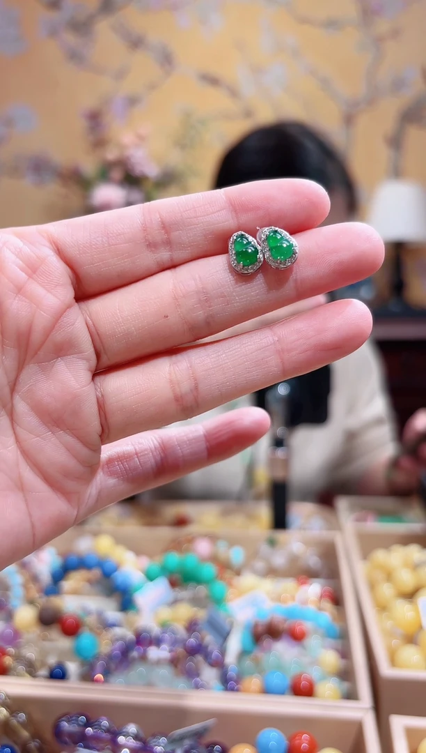 银S925镶嵌翡翠耳饰天然翡翠耳饰设计款