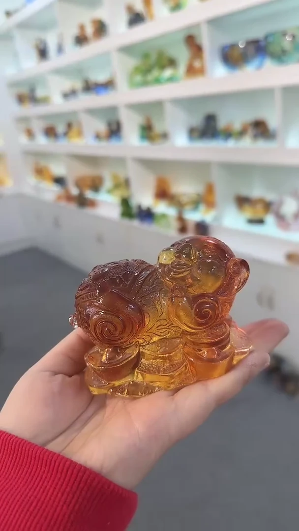 手工艺品琉璃福猪