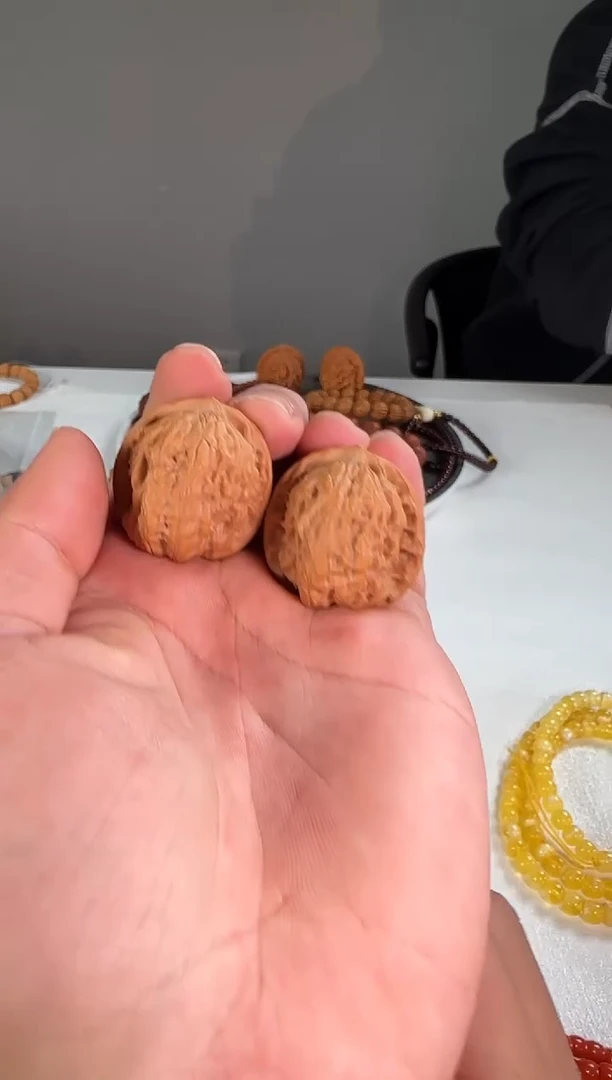 把件文玩核桃32尺寸野狼核桃