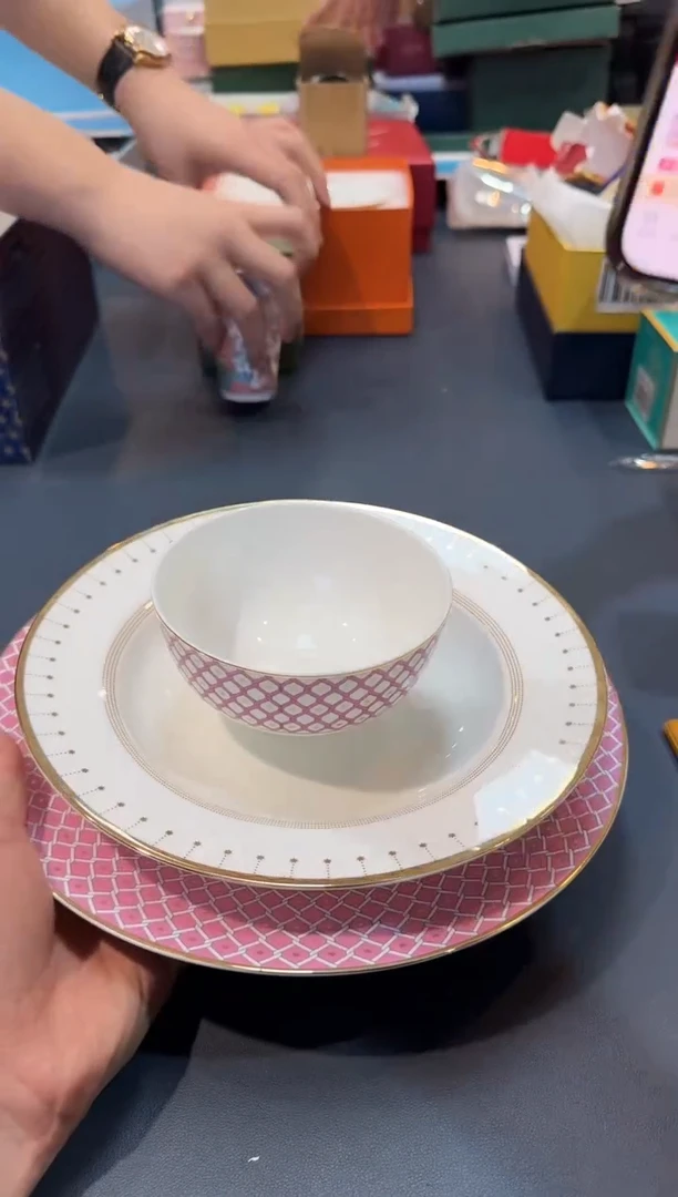 【闪购商品】瓷片A546全场正品，京东包邮