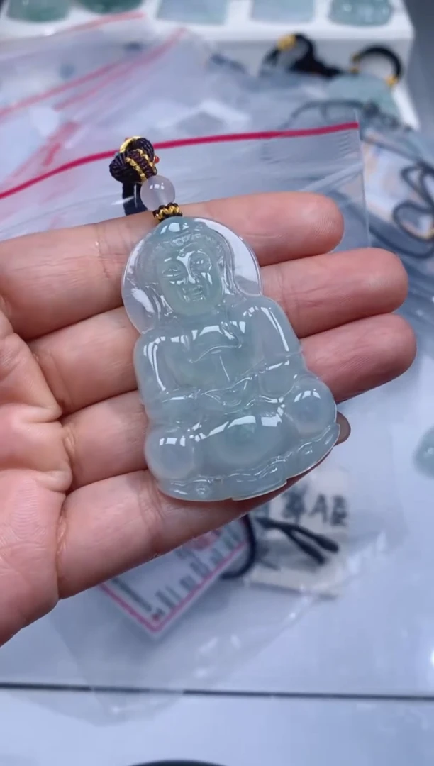 颈饰未镶嵌翡翠吊坠