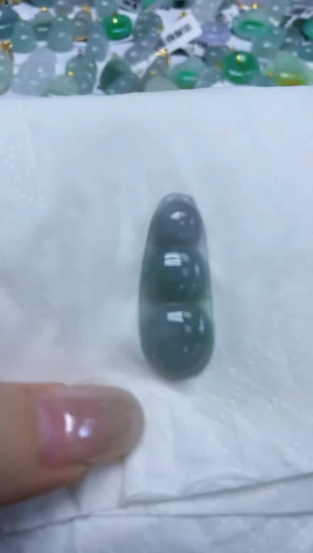 翡翠未镶嵌颈饰天然缅甸翡翠A货
