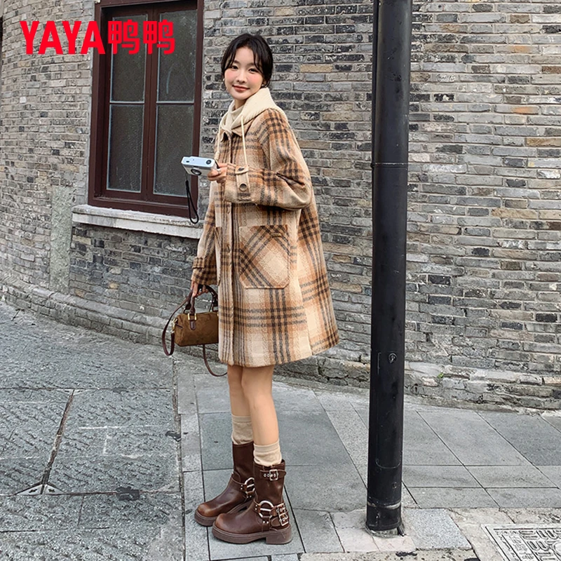 鸭鸭格纹毛呢大衣羽绒服女中长款冬季时尚宽松潮流连帽-XCYMY