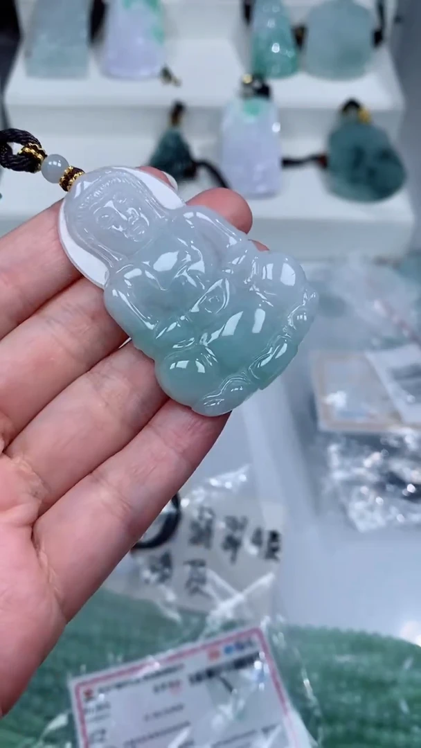 颈饰未镶嵌翡翠吊坠