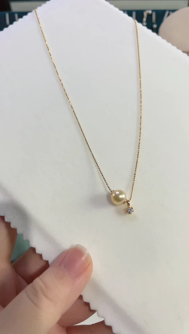 吊坠(赠链)18K金镶嵌海水珍珠路路通送银链