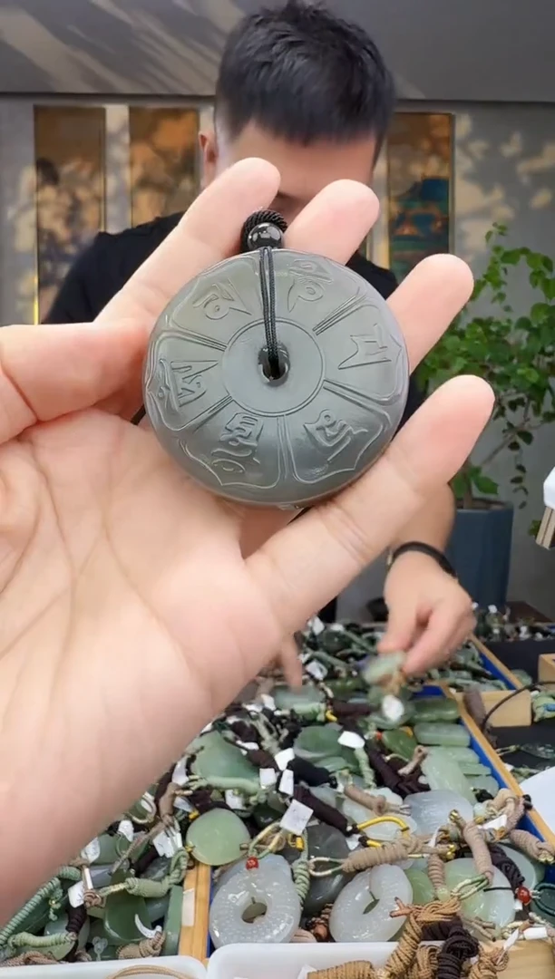 未镶嵌和田玉挂件拍一发一