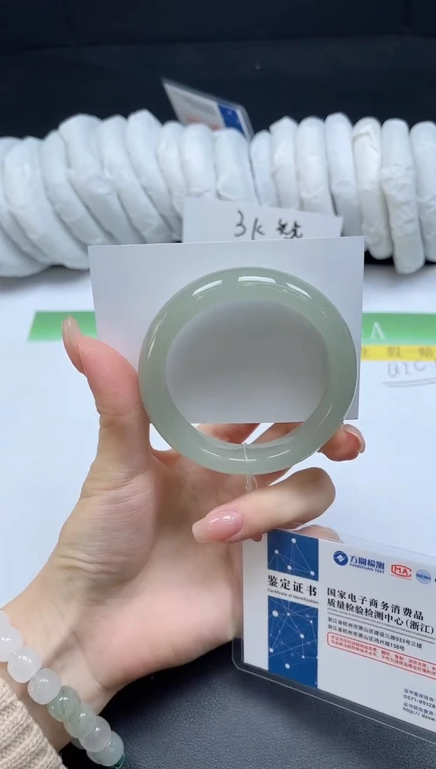 未镶嵌手镯石英质玉047-52