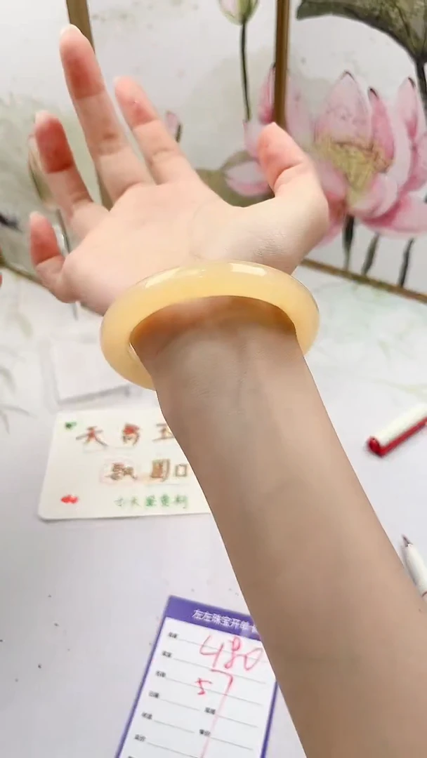 石英质玉手镯未镶嵌L180微色差57mm