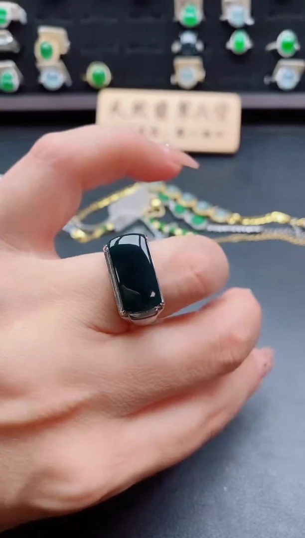 银S925镶嵌戒指翡翠1