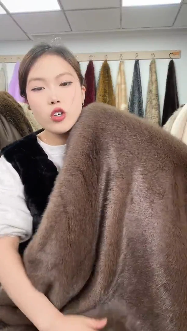 狐狸毛A147，尺寸1.9*2