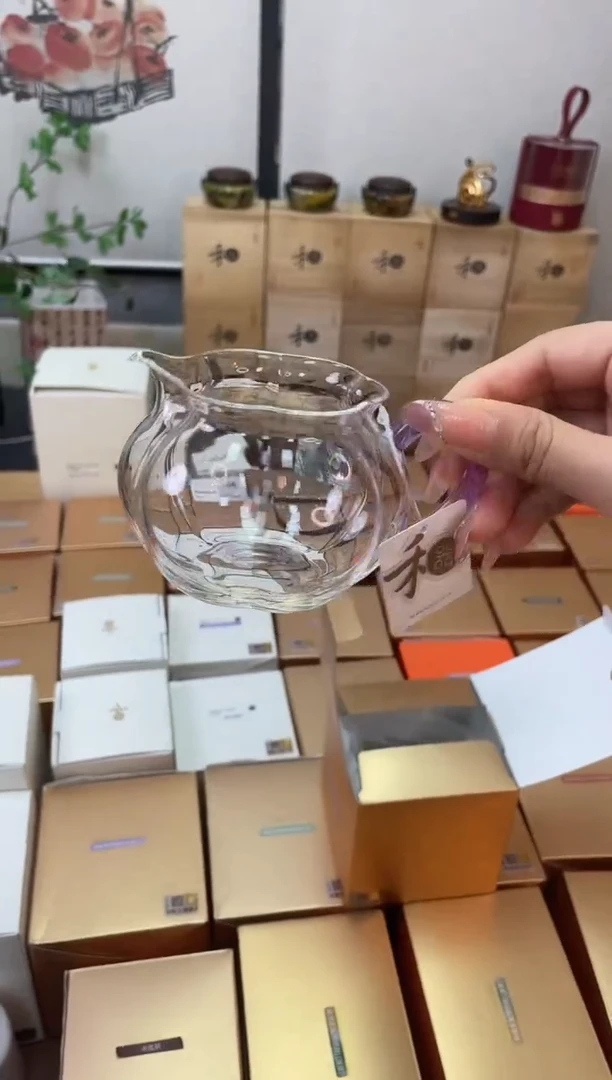 纳福浅紫色样品。