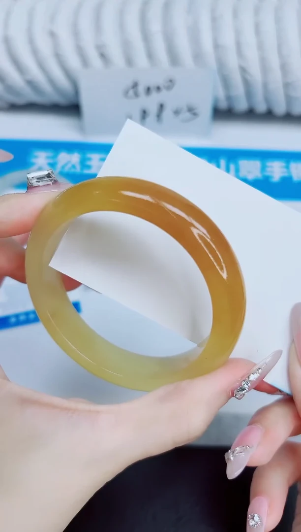 未镶嵌手镯石英质玉42/55