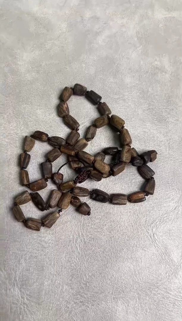 沉香手串沉水文莱随形长串14g，多样性发其一