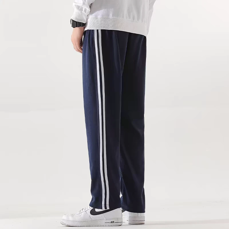 g4中上双白条藏青色裤子