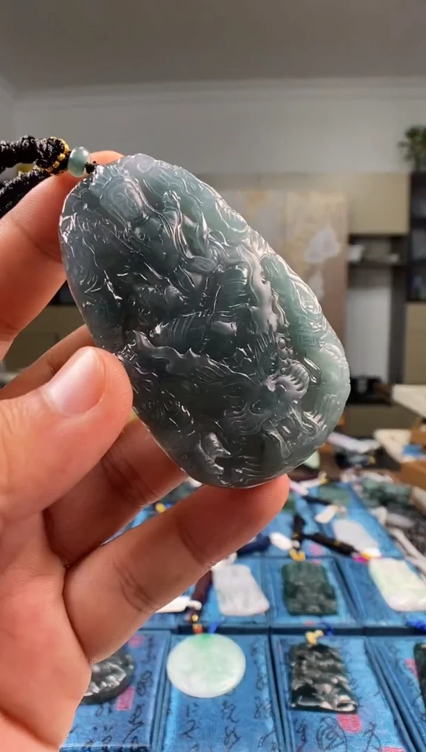 颈饰未镶嵌翡翠多样性发其一