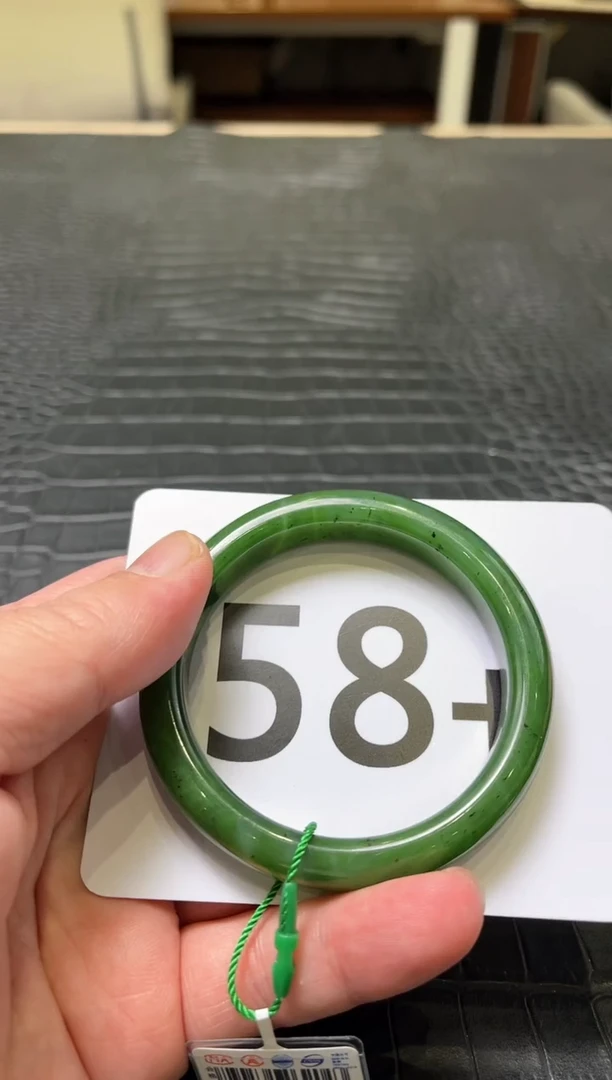 【闪购商品】和田玉碧玉手镯58.3未镶嵌一个