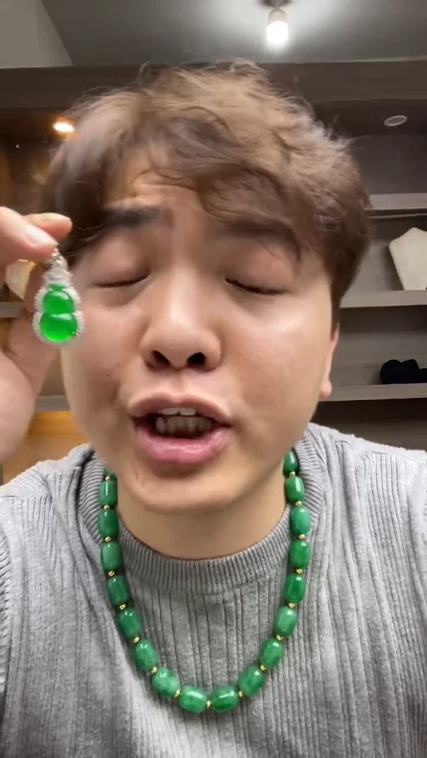 翡翠未镶嵌吊坠(赠链)高端时尚葫芦吊坠