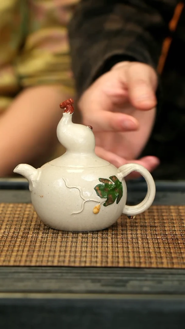 【闪购商品】紫砂茶壶TZP27葫芦 白雪段