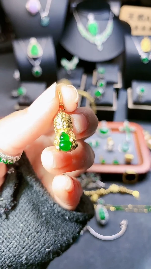 【闪购商品】翡翠吊坠(不含链)银S925镶嵌小提留