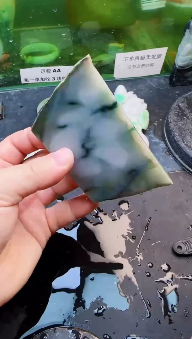 翡翠未镶嵌颈饰天然翡翠007