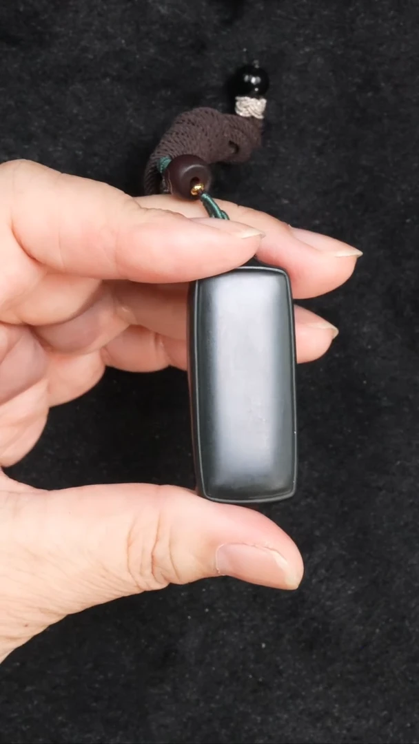 和田玉未镶嵌吊坠(不含链)和田玉