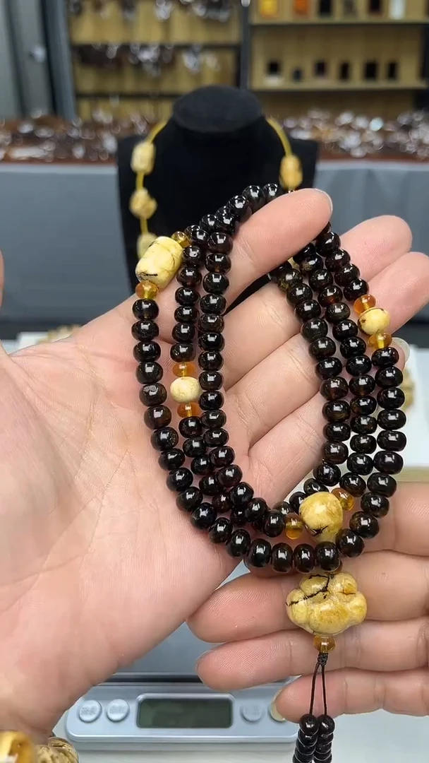 裸石琥珀未镶嵌抚顺琥珀多样性发其一