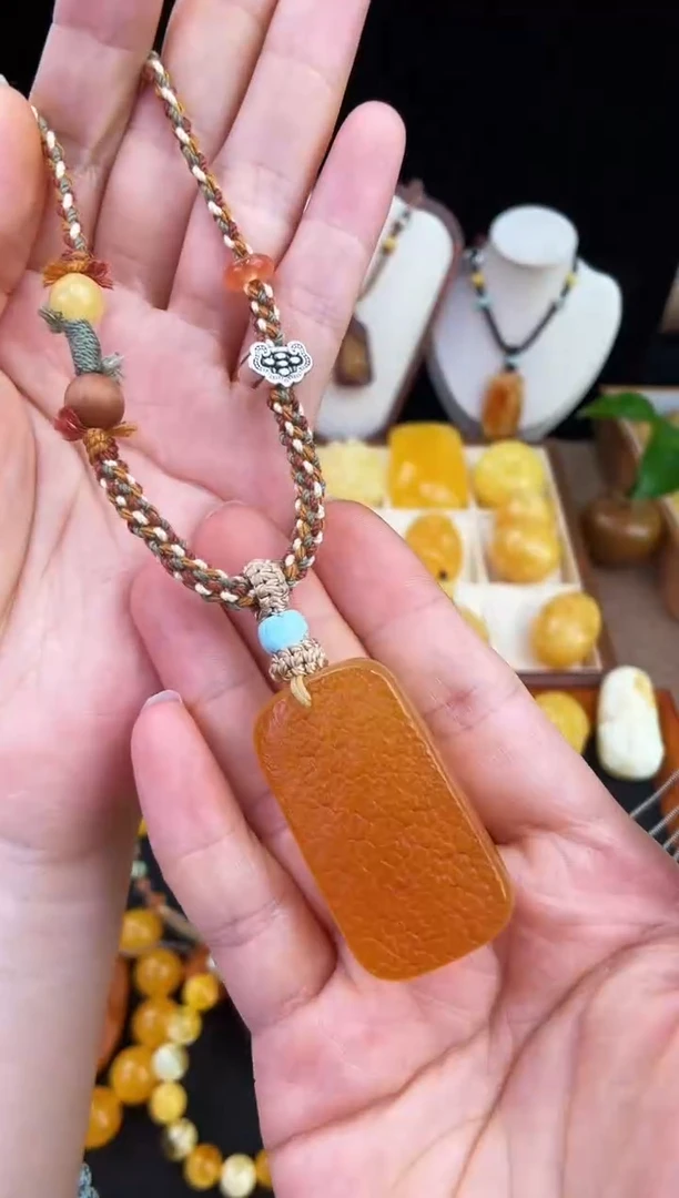 琥珀未镶嵌珠宝奇石柒月