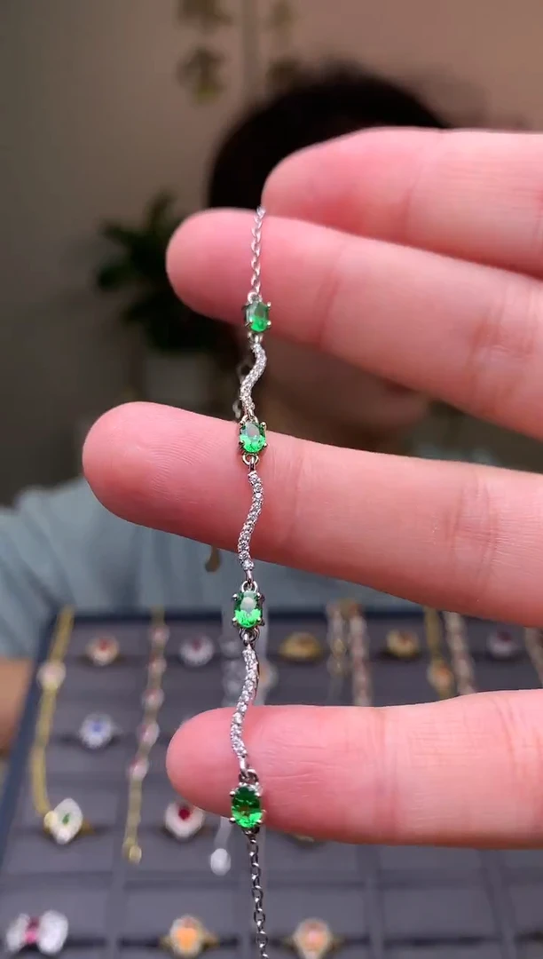 银S925镶嵌手链石榴石（沙弗莱）手链