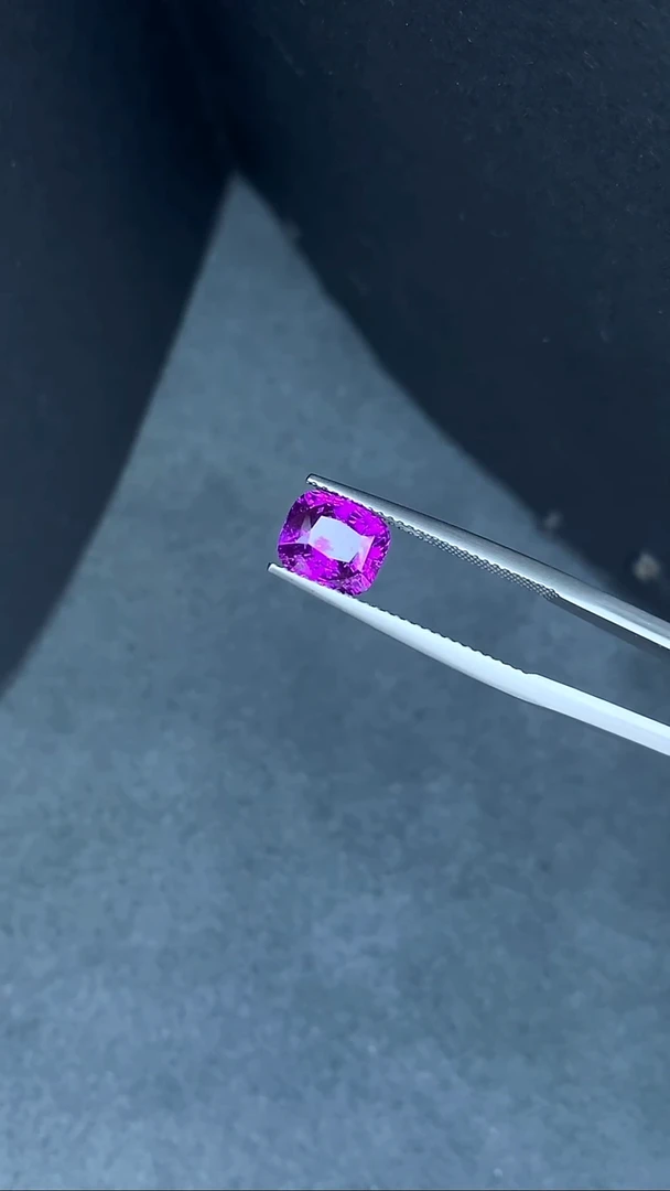 裸石蓝宝石3.03克拉1