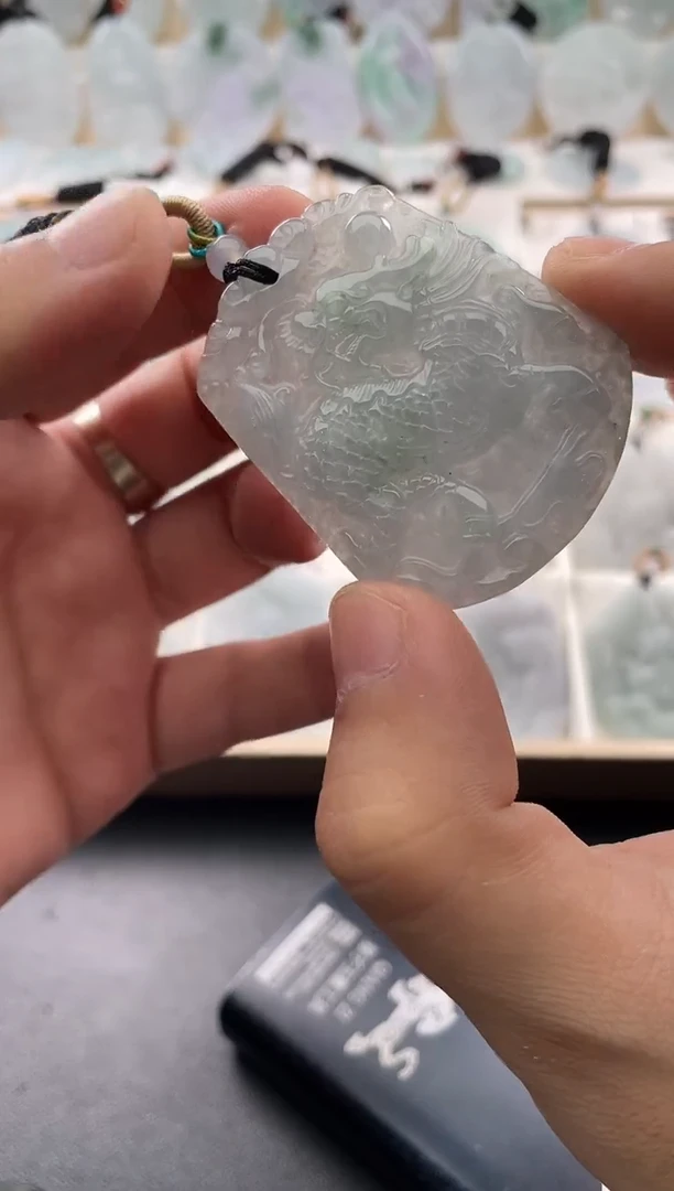 颈饰未镶嵌翡翠....10/12/.121