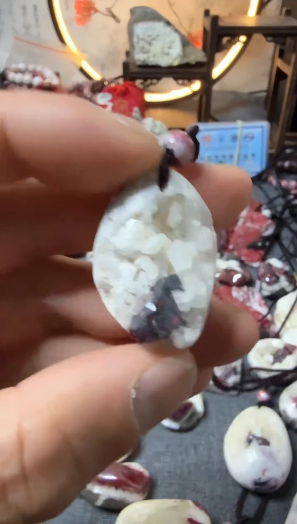 【闪购商品】天然辰砂大晶砂随行吊坠1