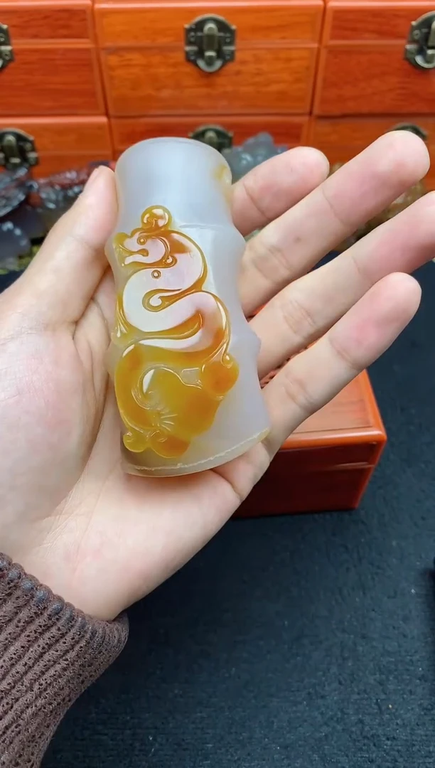 未镶嵌玛瑙/玉髓珠宝奇石彼****70