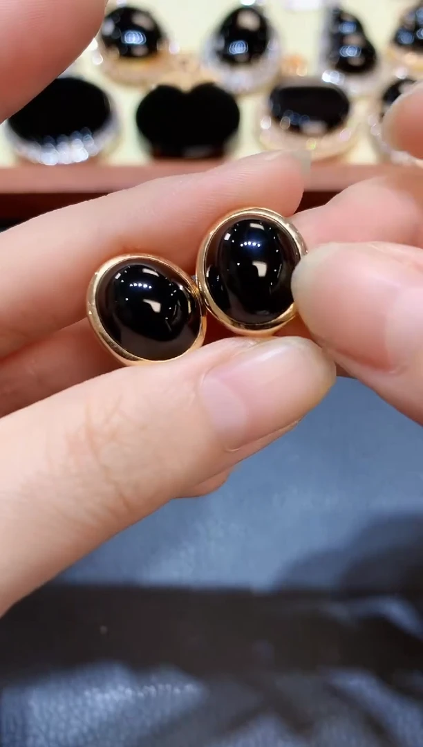 18K金镶嵌翡翠耳饰A62