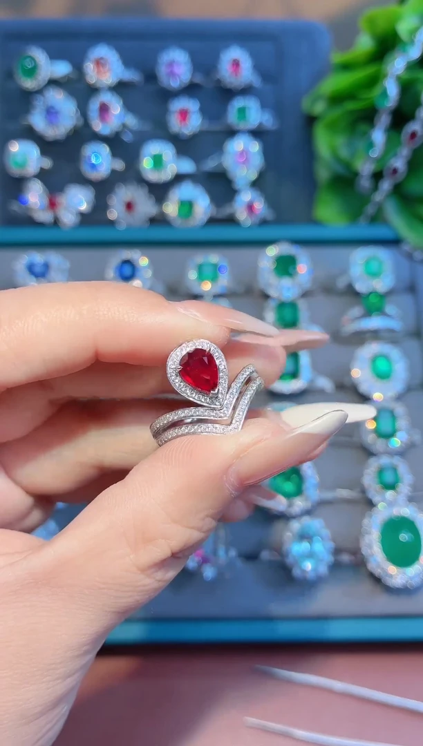 18K金镶嵌戒指红宝石1.15克拉-无烧