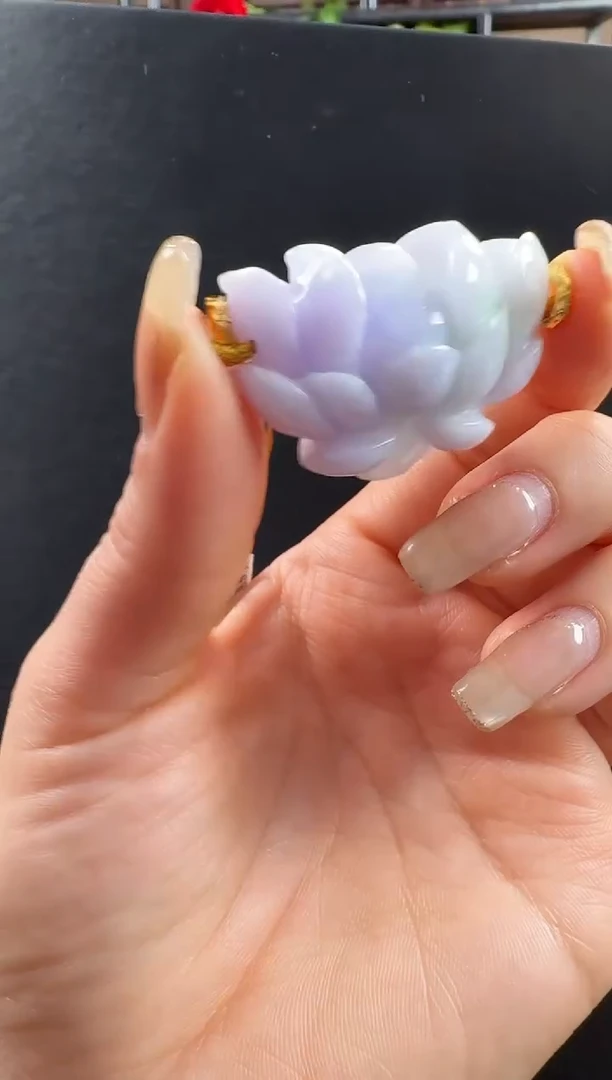 颈饰未镶嵌翡翠花牌