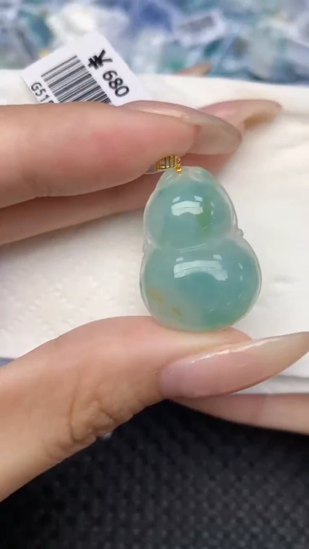 翡翠18K金镶嵌颈饰天然翡翠a货